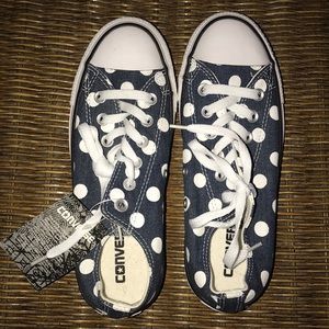 Women’s low top converse